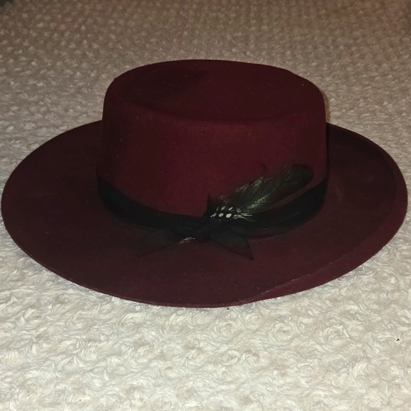 Goorin Bros Vibrant Red Hat - Picture 3 of 3